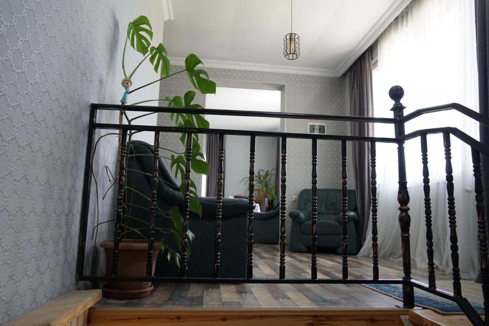 Panorama In Kutaisi Hostel Buitenkant foto