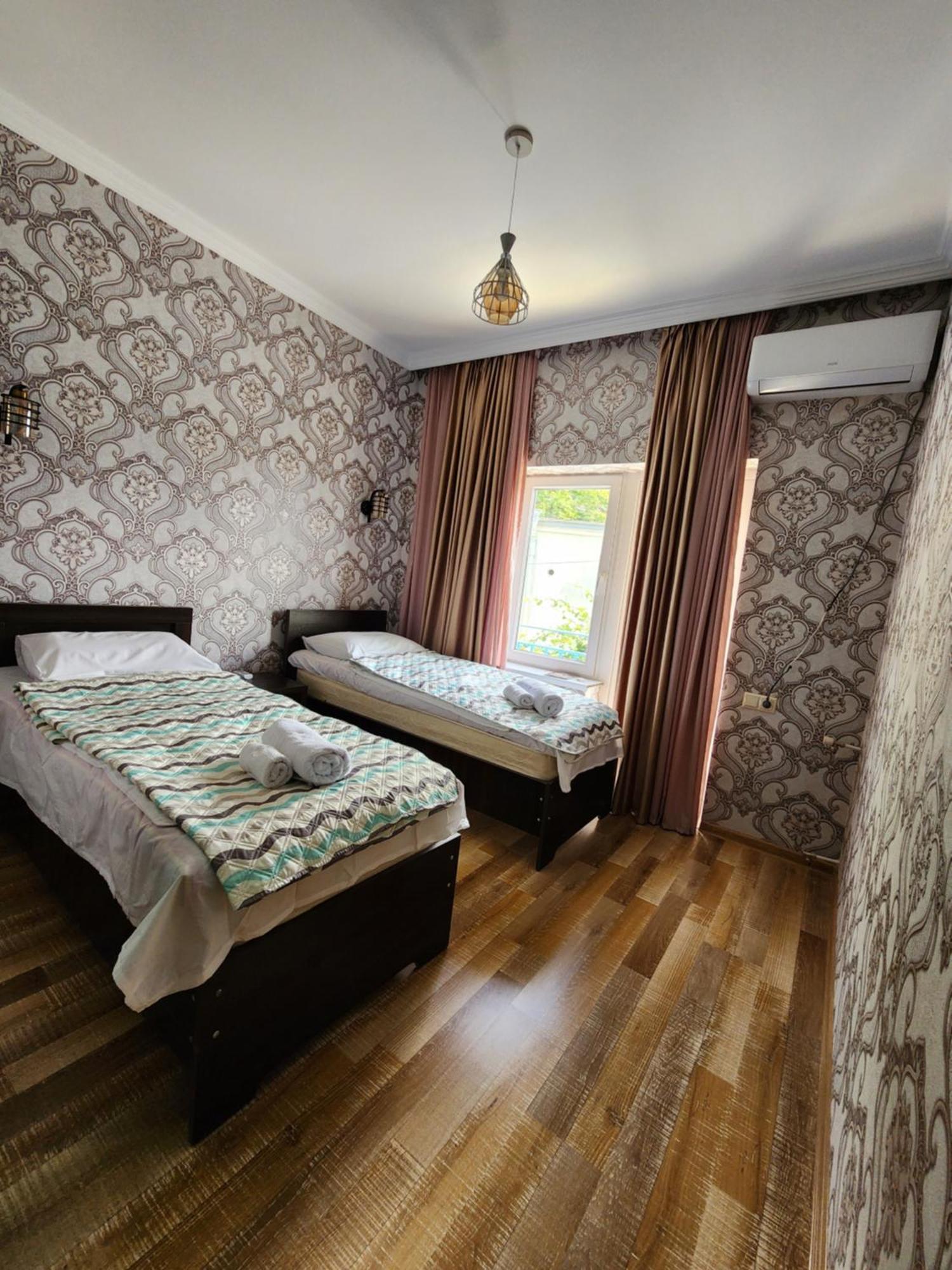 Panorama In Kutaisi Hostel Buitenkant foto