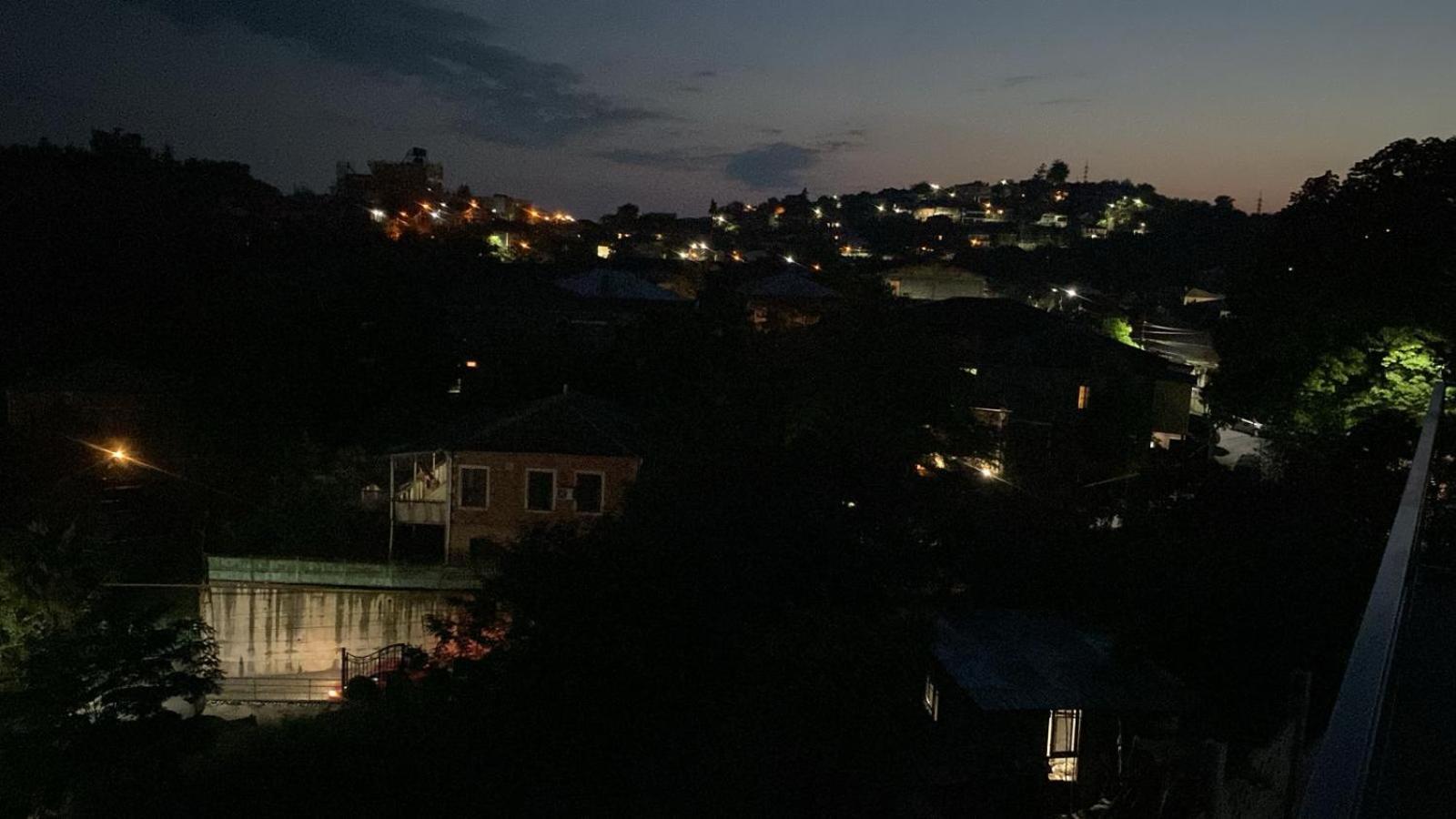 Panorama In Kutaisi Hostel Buitenkant foto